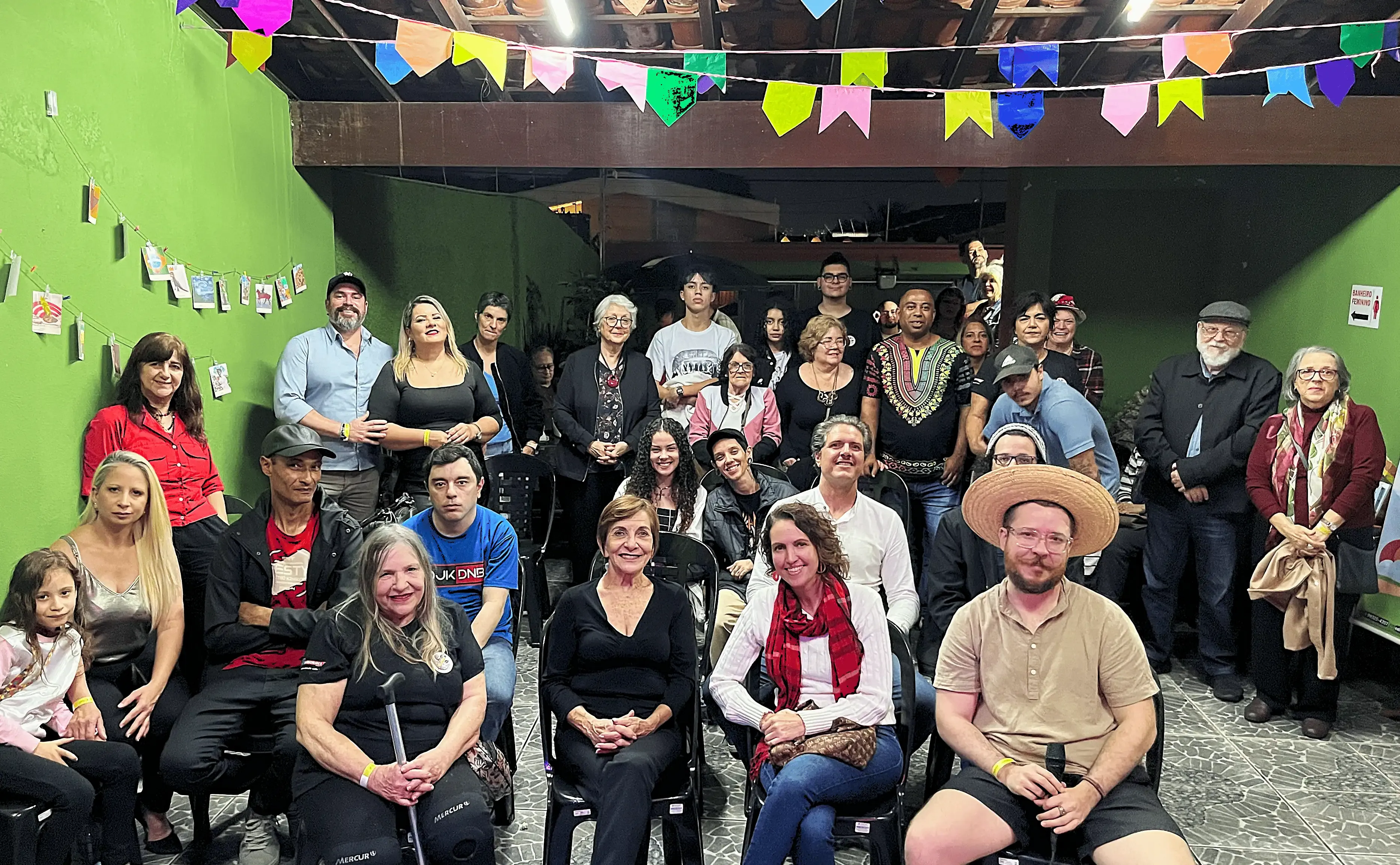 Grupo no Sarau da Talentos